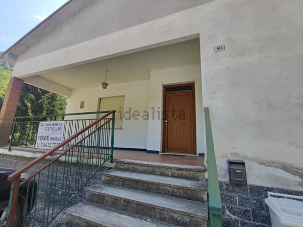 casa indipendente in vendita ad Alice Bel Colle