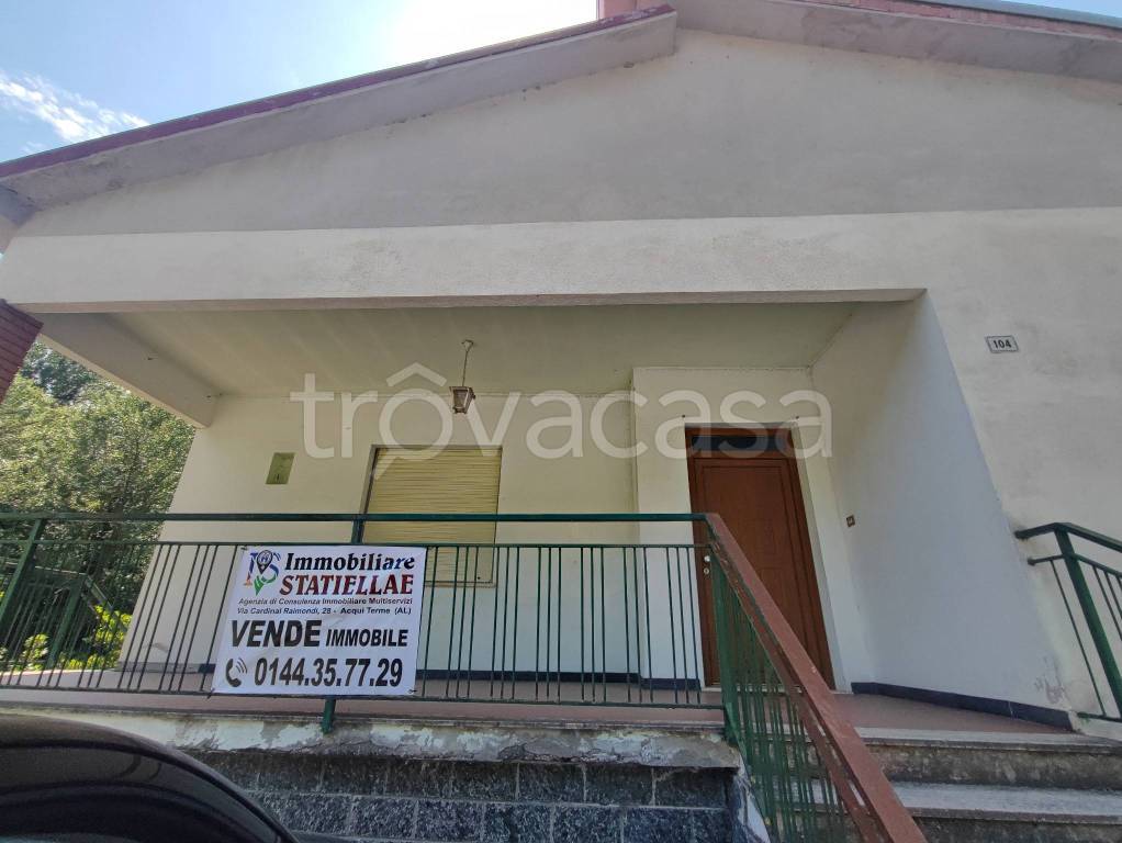 casa indipendente in vendita ad Alice Bel Colle