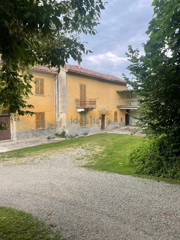 casale in vendita ad Alice Bel Colle