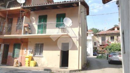 casa semindipendente in vendita a Viverone