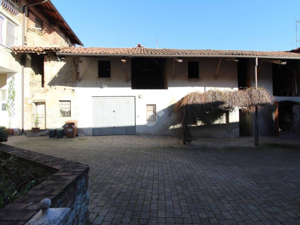casa semindipendente in vendita a Viverone