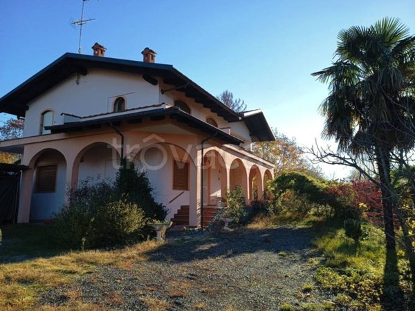 casa indipendente in vendita a Viverone