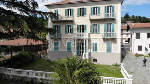 casa indipendente in vendita a Viverone