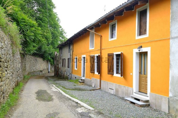 pentavano in vendita a Viverone in zona Veneria