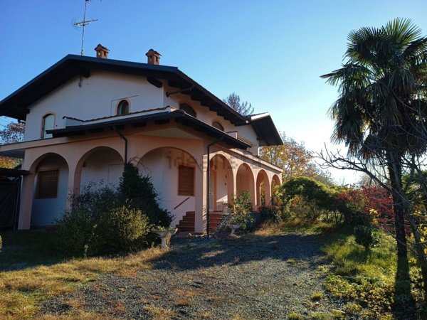 casa indipendente in vendita a Viverone