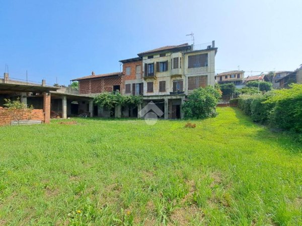 casa indipendente in vendita a Viverone