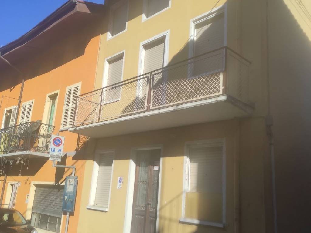 casa indipendente in vendita a Viverone