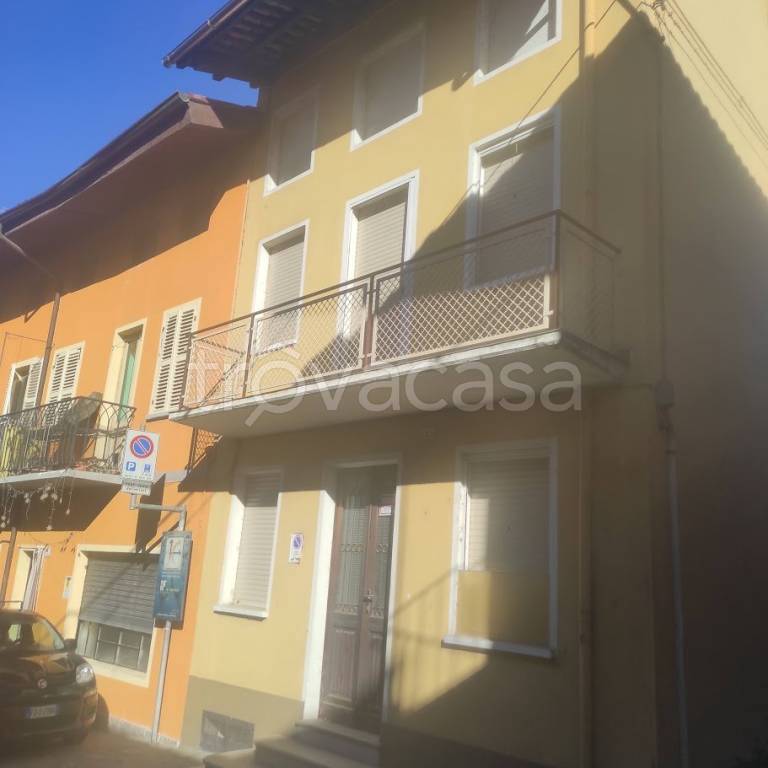 casa indipendente in vendita a Viverone