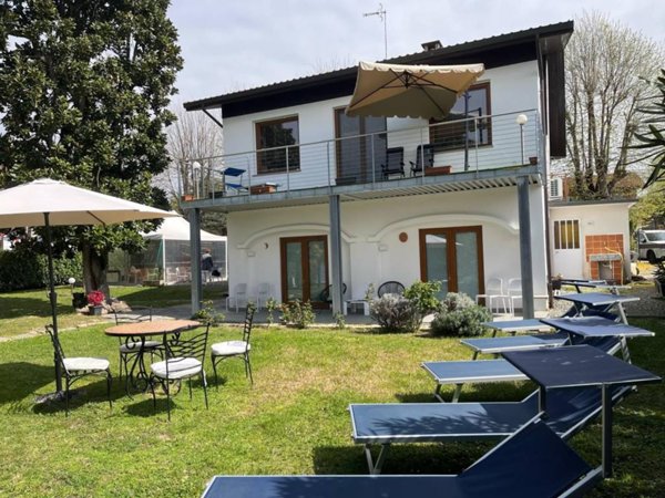 casa indipendente in vendita a Viverone