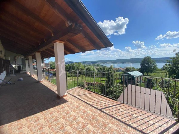casa semindipendente in vendita a Viverone