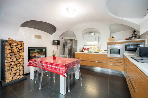 casa indipendente in vendita a Zimone