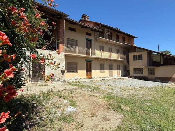 casa indipendente in vendita a Zimone