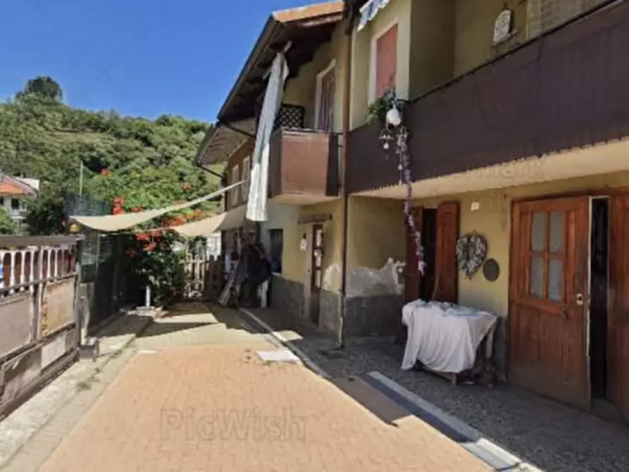 casa indipendente in vendita a Zimone