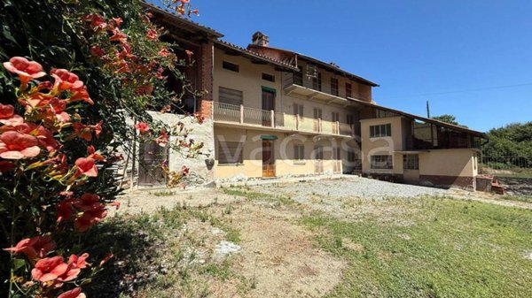 casa indipendente in vendita a Zimone