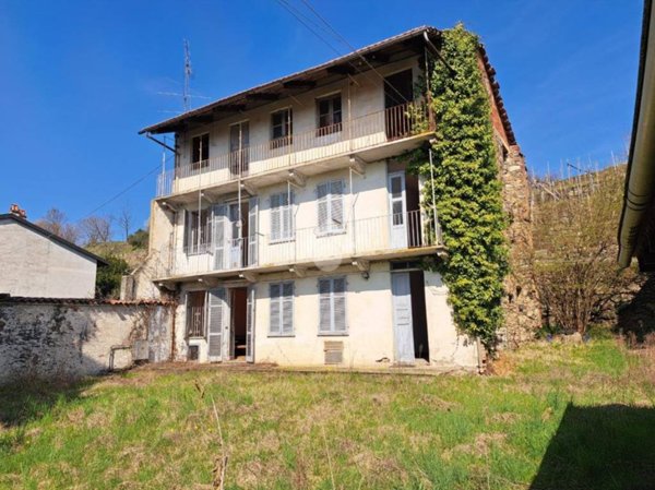 casa indipendente in vendita a Zimone