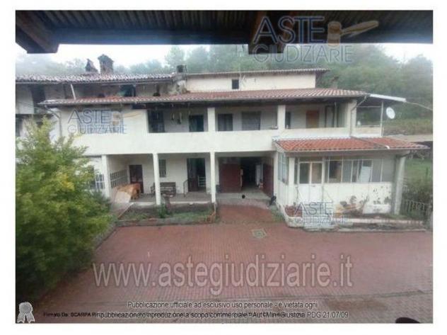 casa indipendente in vendita a Zimone