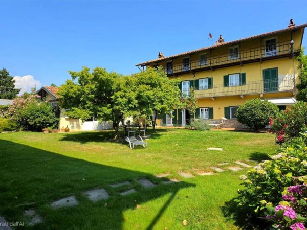 casa indipendente in vendita a Zimone