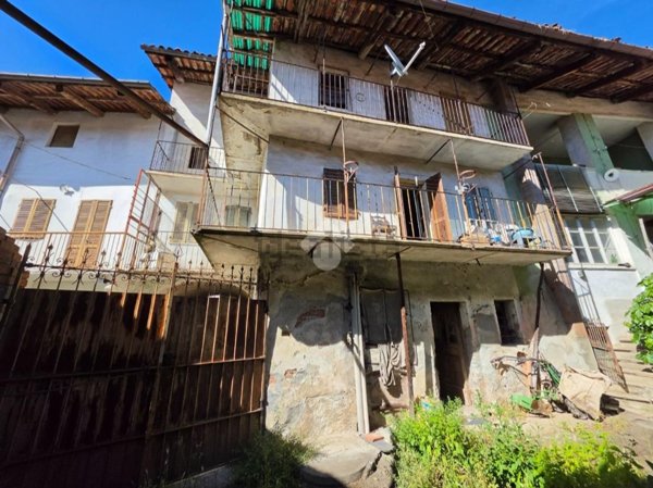 casa indipendente in vendita a Zimone