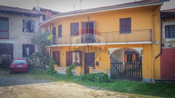 casa indipendente in vendita a Zubiena