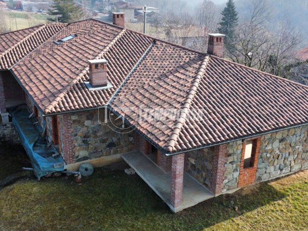 casa indipendente in vendita a Zubiena