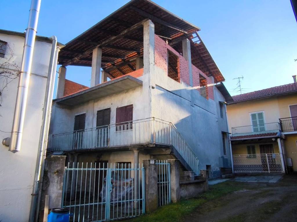 casa indipendente in vendita a Zubiena