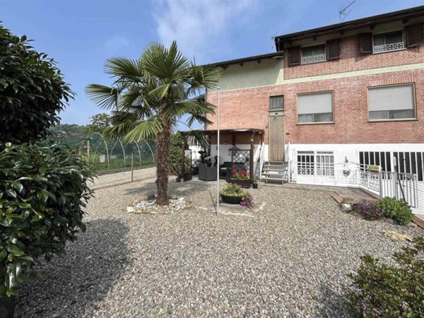 casa indipendente in vendita a Zubiena