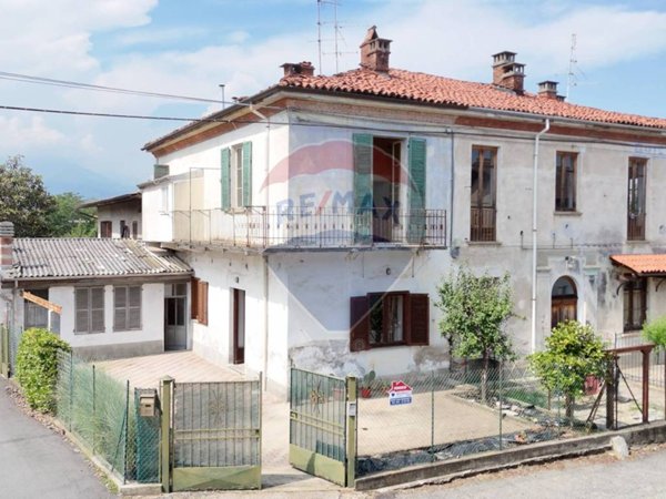 casa indipendente in vendita a Zubiena