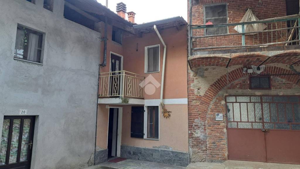 casa indipendente in vendita a Zubiena