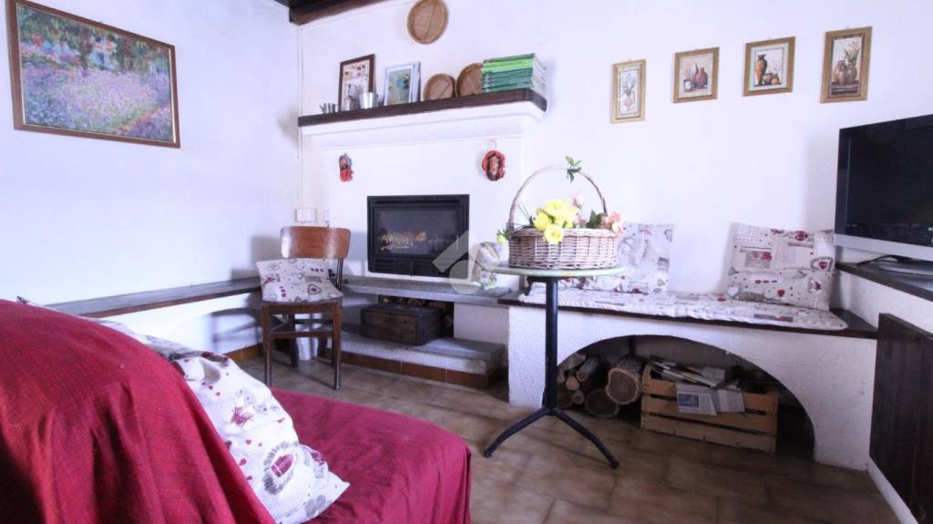 casa indipendente in vendita a Zubiena