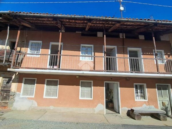 casa semindipendente in vendita a Zubiena