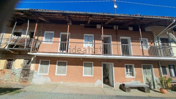 casa semindipendente in vendita a Zubiena