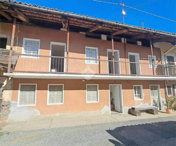 casa indipendente in vendita a Zubiena
