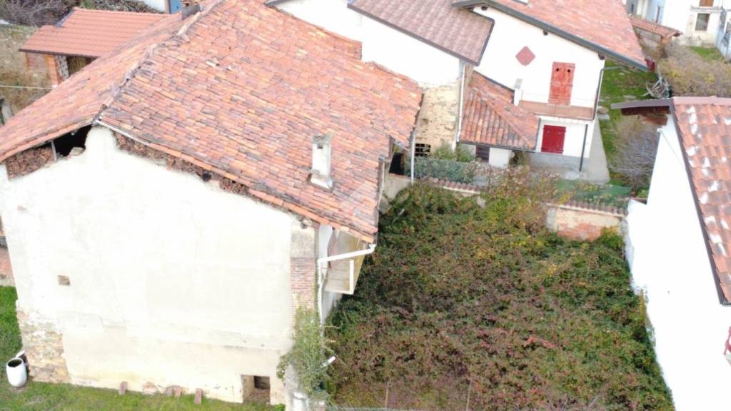 casa indipendente in vendita a Zubiena