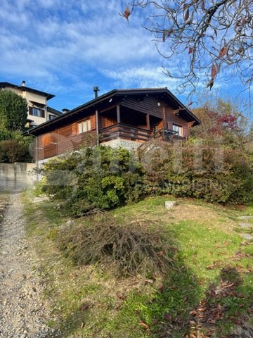 casa indipendente in vendita a Zumaglia