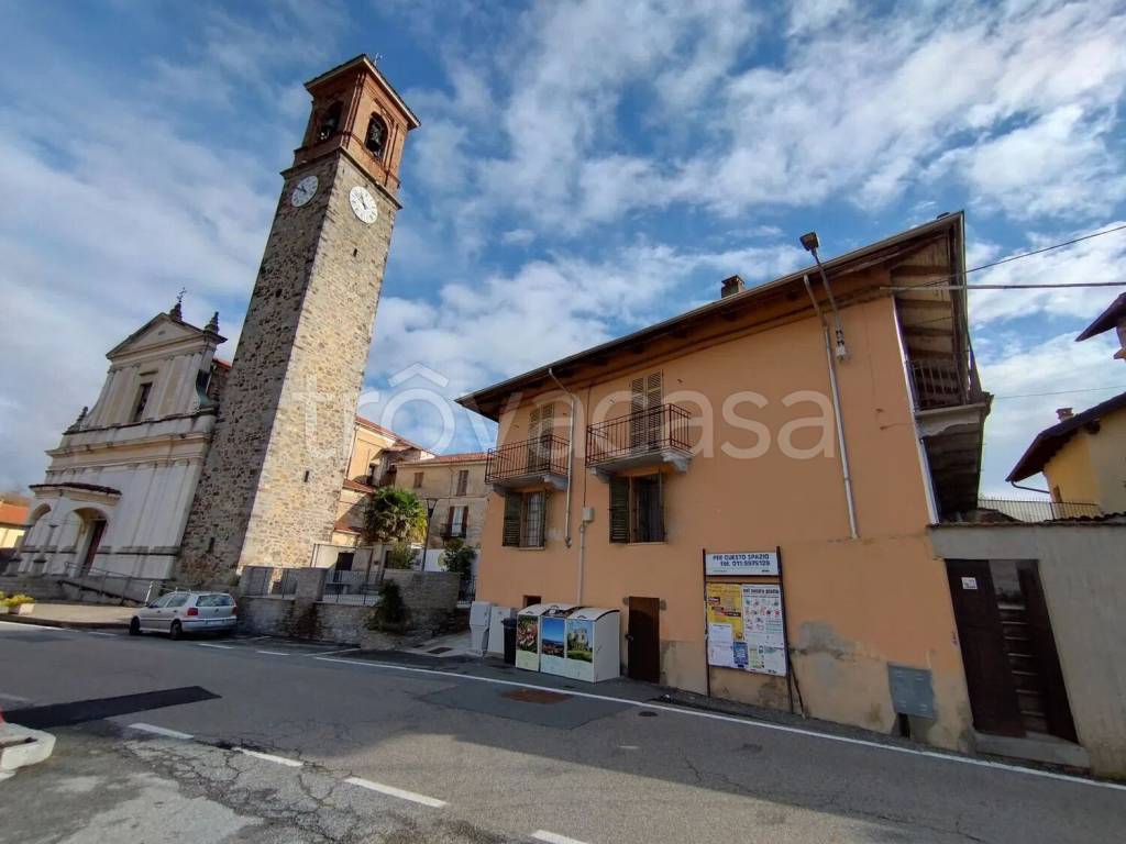 casa indipendente in vendita a Zumaglia