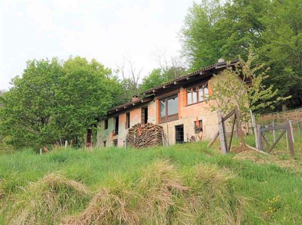 casale in vendita a Zumaglia in zona Bona