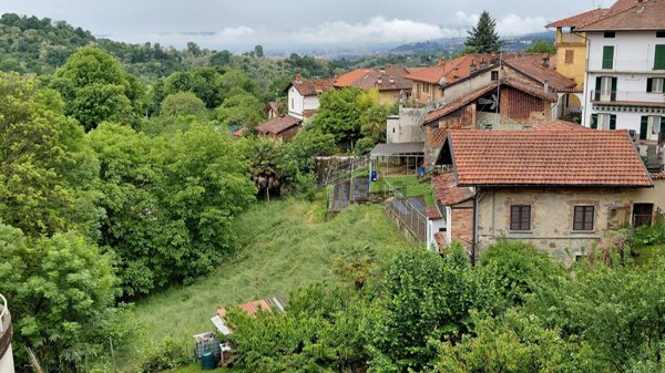 casa indipendente in vendita a Zumaglia