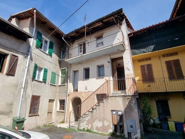 casa indipendente in vendita a Zumaglia in zona Bona