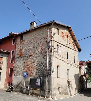 casa indipendente in vendita a Zumaglia in zona Uberti