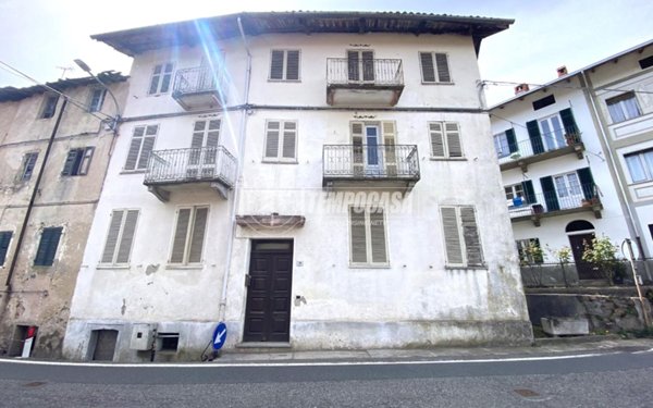 casa indipendente in vendita a Lessona in zona Crosa