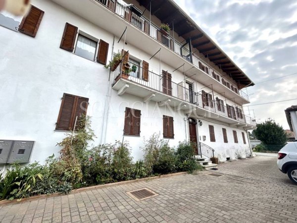 casa indipendente in vendita a Lessona