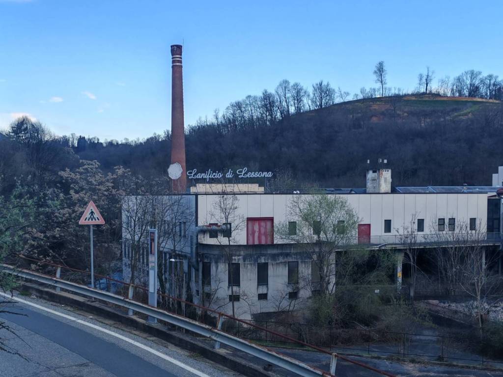 locale commerciale in vendita a Lessona