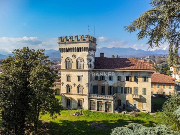 casa indipendente in vendita a Lessona