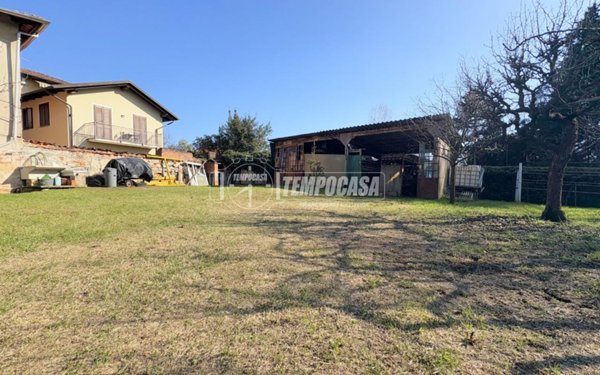 casa indipendente in vendita a Lessona