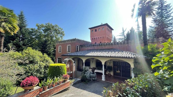 casa indipendente in vendita a Lessona