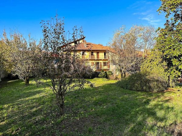 casa indipendente in vendita a Lessona in zona Capovilla
