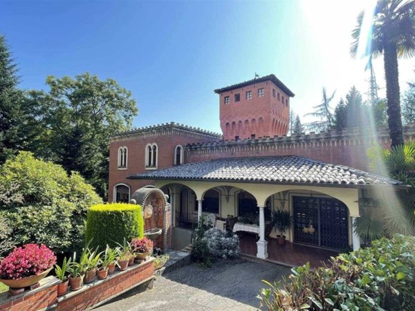 casa indipendente in vendita a Lessona