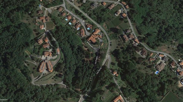 casa indipendente in vendita a Lessona