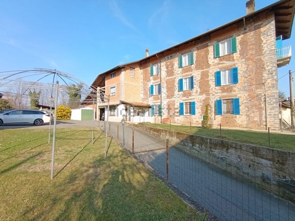 casa indipendente in vendita a Lessona in zona Crosa