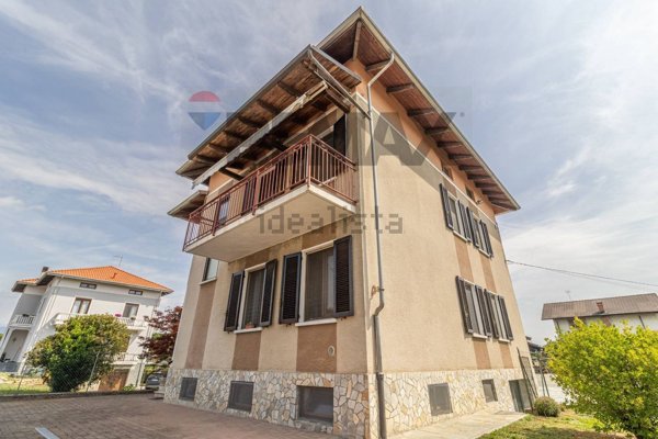 appartamento in vendita a Lessona in zona Piccone